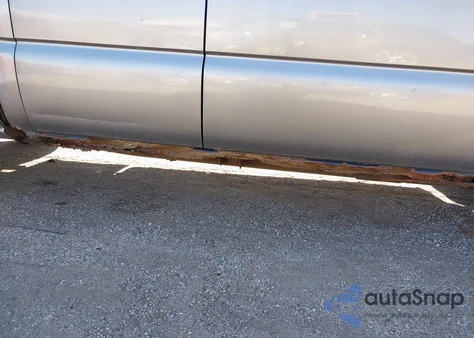 2001 Chevrolet Silverado 1500 Ls z USA, uszkodzony, nr VIN 1GCEC19T21Z179316